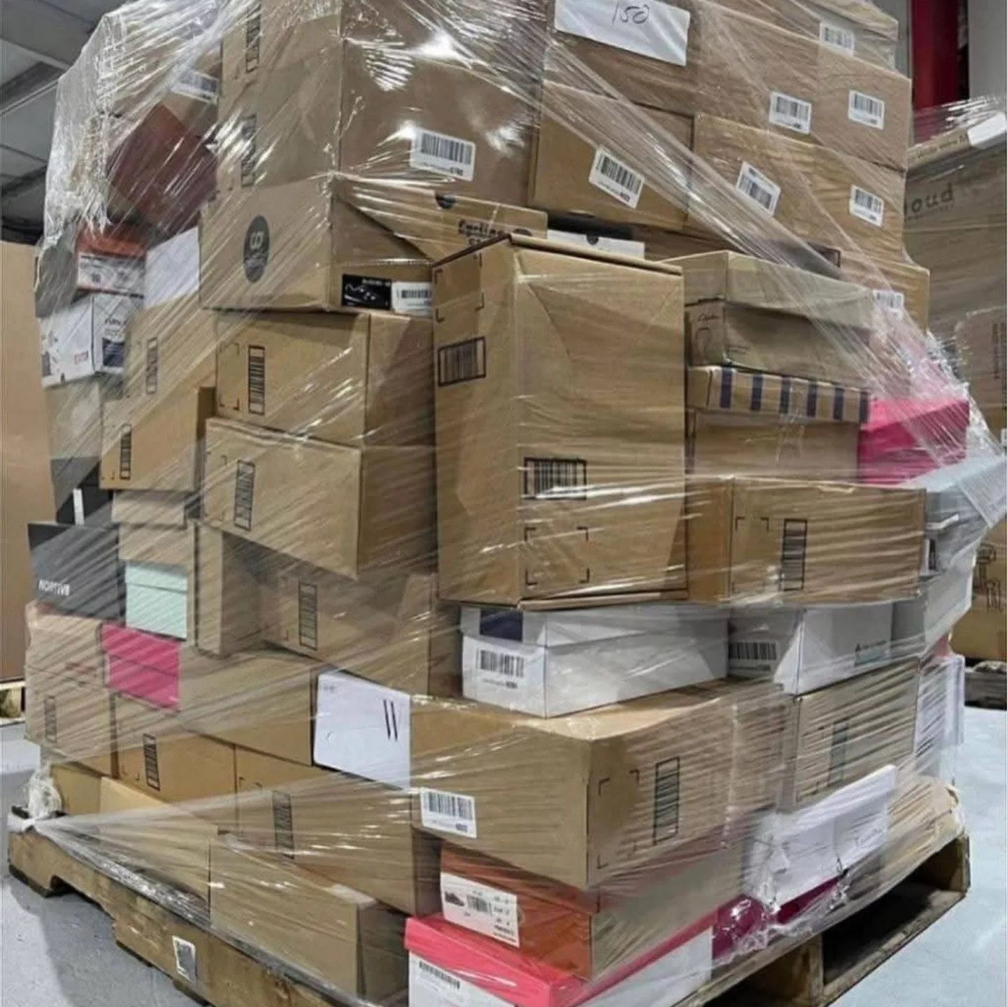 Liquidation Wholesale Pallets